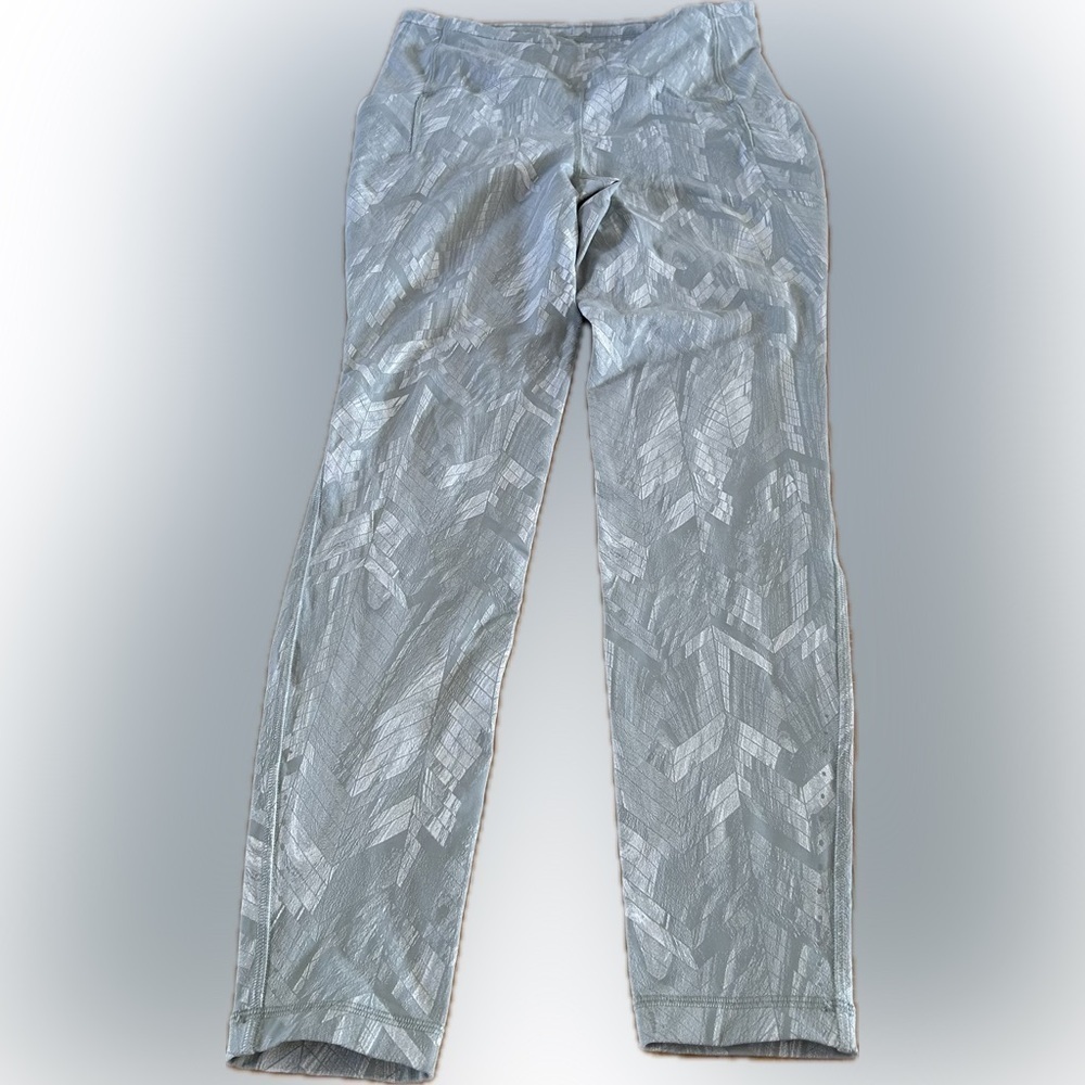 Lululemon (Size 8 IMO) Green/White/Grey - Small Area Needs Stitching!